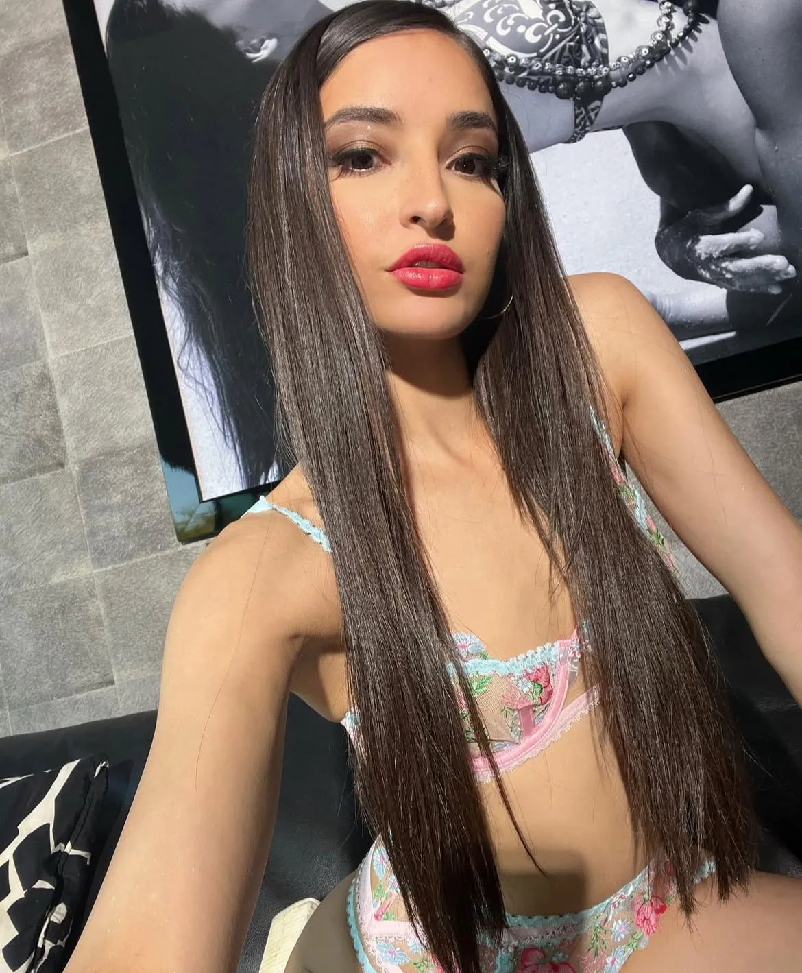 Yumi Yang escort Medellín